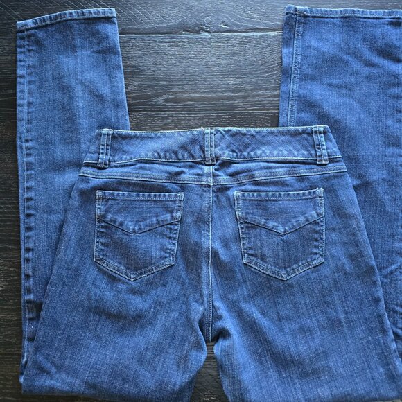 CAbi Jeans Lou Lou Straight Leg, style #201, Dark Wash, Size 10 - Picture 3 of 4